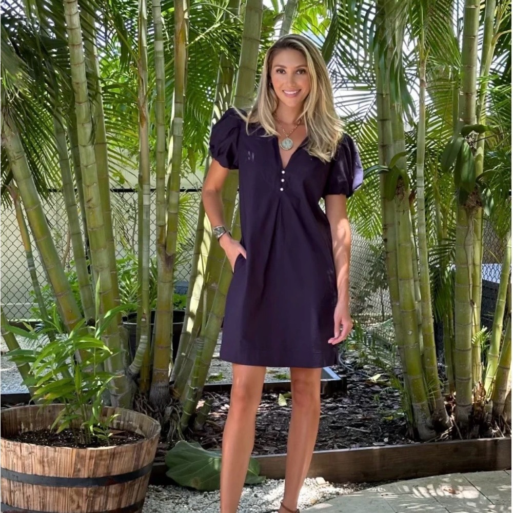 Just Darviny
Dress Navy Puff-Sleeve Swim Cover-Up Dress
